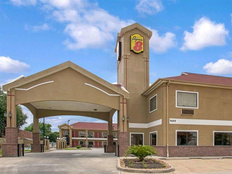Super 8 By Wyndham Houston/Brookhollow Nw Luaran gambar
