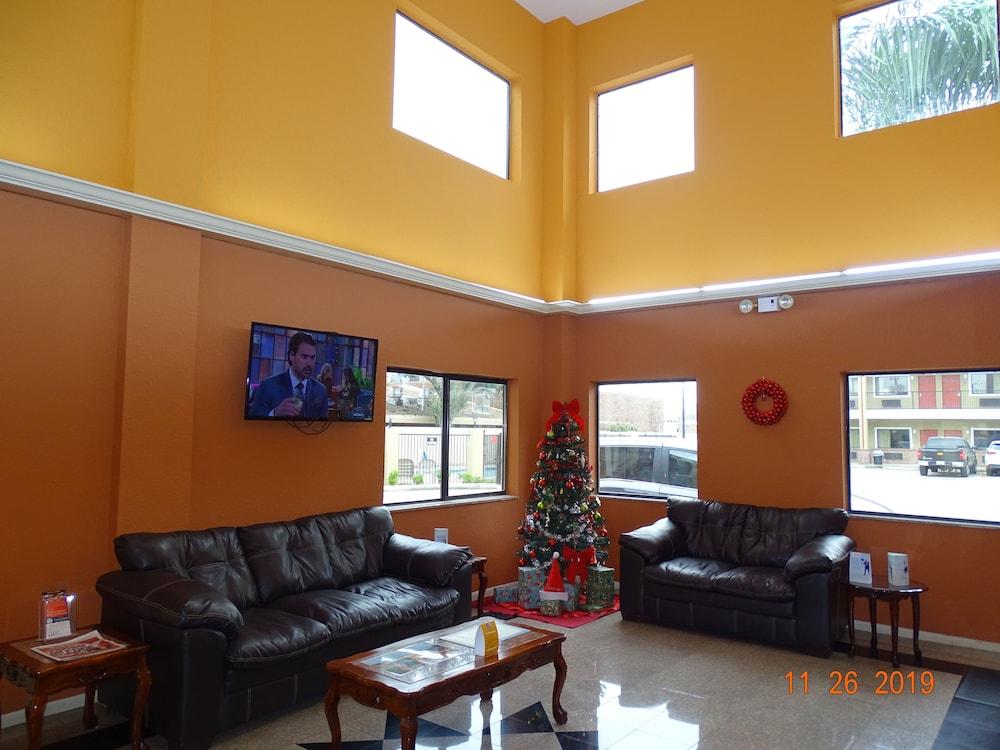 Super 8 By Wyndham Houston/Brookhollow Nw Luaran gambar