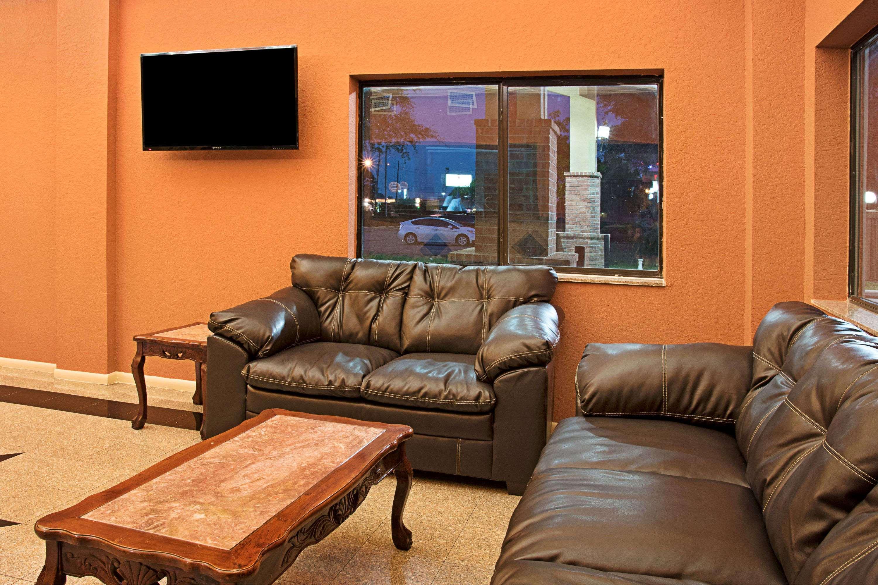 Super 8 By Wyndham Houston/Brookhollow Nw Luaran gambar